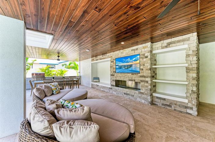 Image No.54-4 Bed Property for sale