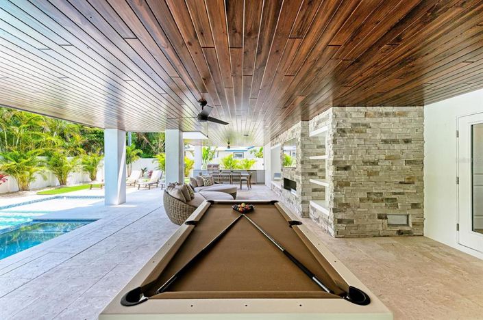 Image No.55-4 Bed Property for sale