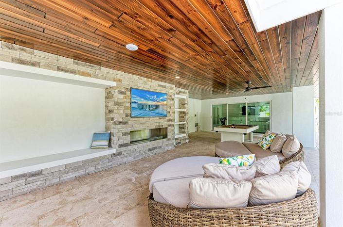 Image No.6-4 Bed Property for sale