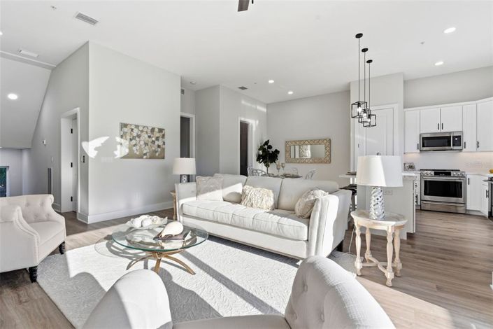 Image No.14-5 Bed Property for sale