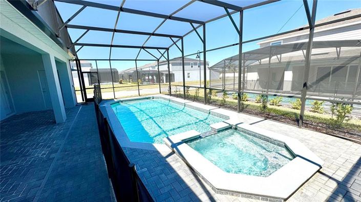 Image No.23-10 Bed Property for sale