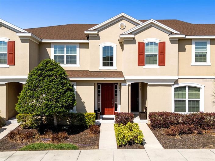 Image No.1-4 Bed Townhouse for sale