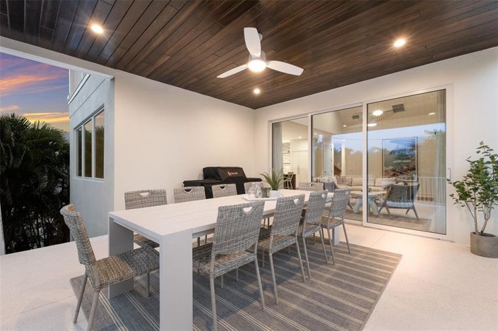 Image No.14-5 Bed Property for sale