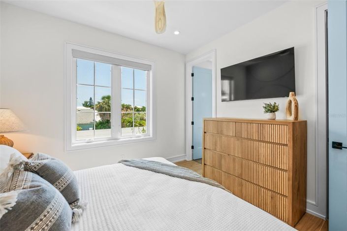 Image No.34-5 Bed Property for sale