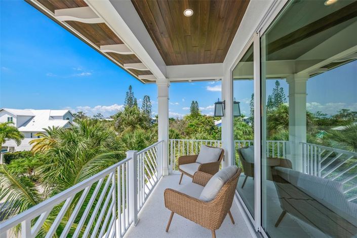 Image No.47-5 Bed Property for sale