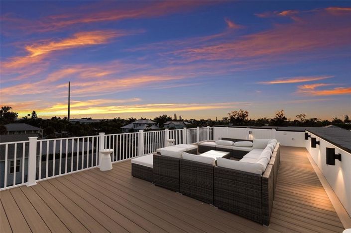 Image No.51-5 Bed Property for sale