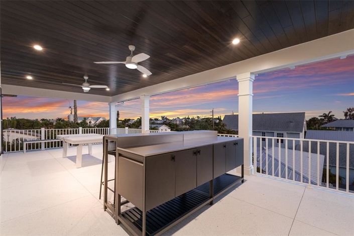 Image No.52-5 Bed Property for sale