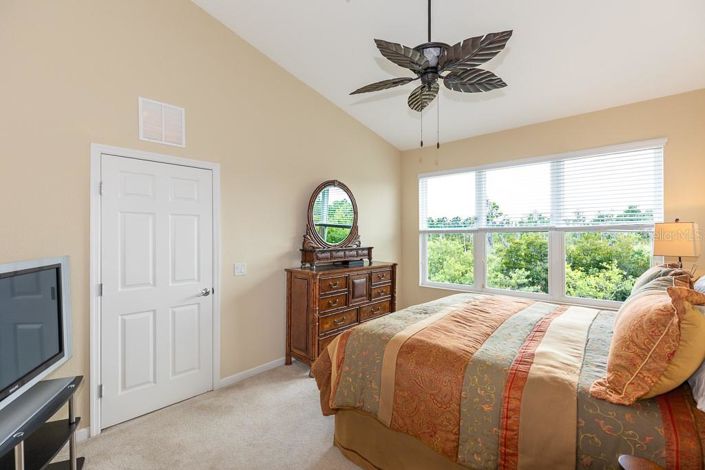 Image No.21-3 Bed Property for sale