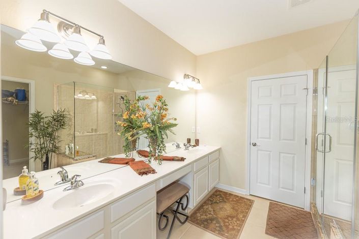 Image No.22-3 Bed Property for sale