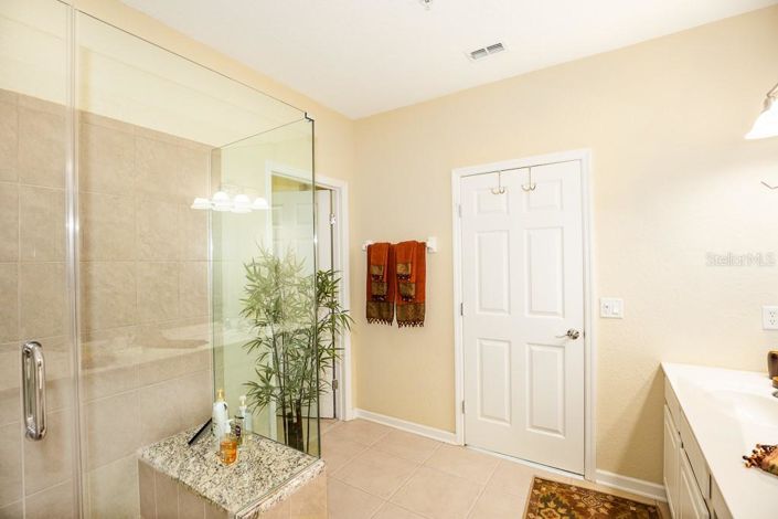 Image No.24-3 Bed Property for sale