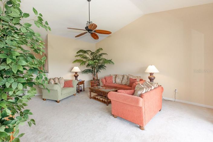 Image No.8-3 Bed Property for sale