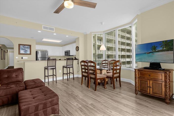 Image No.12-2 Bed Property for sale