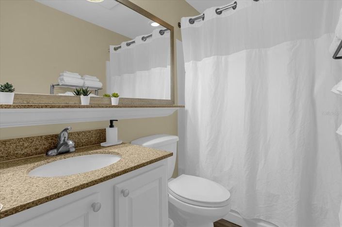 Image No.25-2 Bed Property for sale