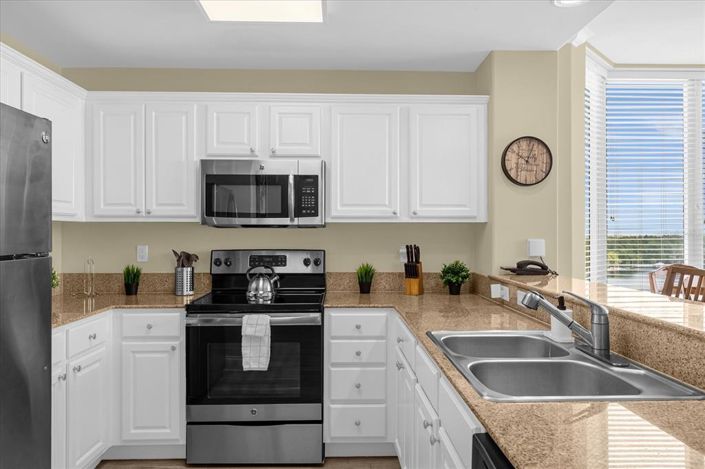 Image No.9-2 Bed Property for sale