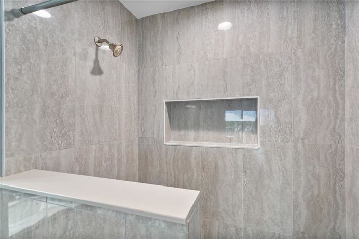 Image No.19-2 Bed Property for sale