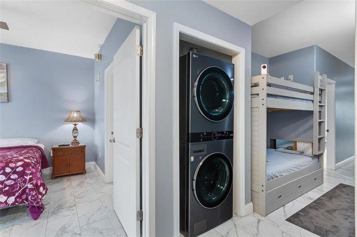 Image No.20-2 Bed Property for sale