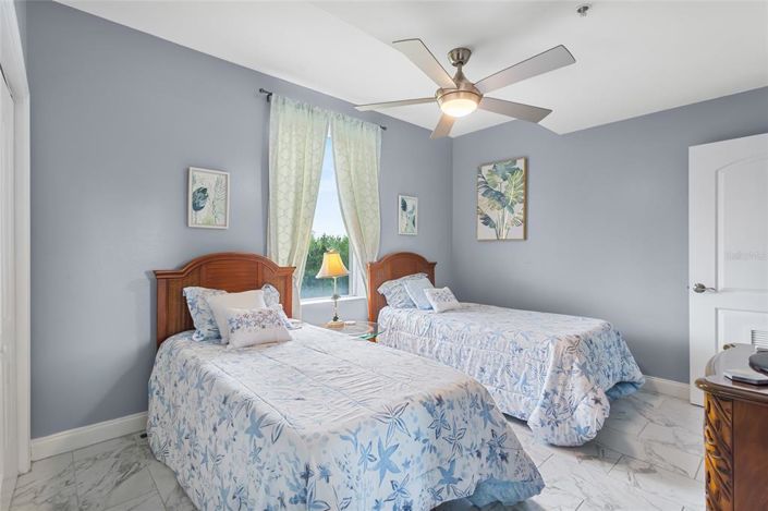 Image No.33-2 Bed Property for sale