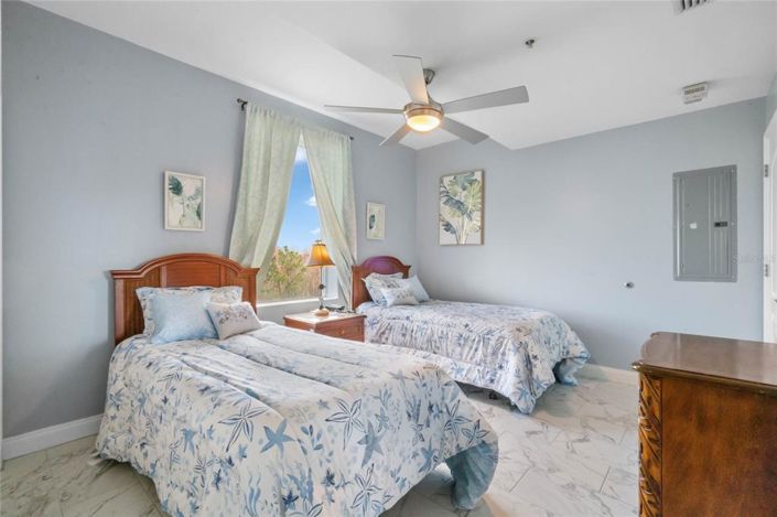 Image No.34-2 Bed Property for sale