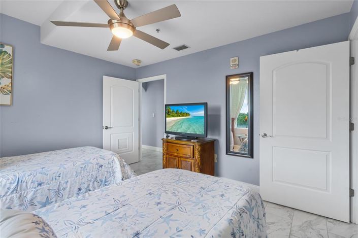 Image No.35-2 Bed Property for sale