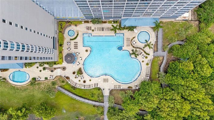 Image No.6-2 Bed Property for sale