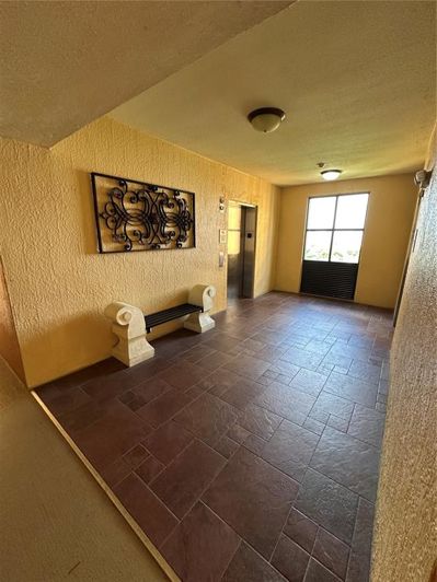 Image No.8-2 Bed Property for sale