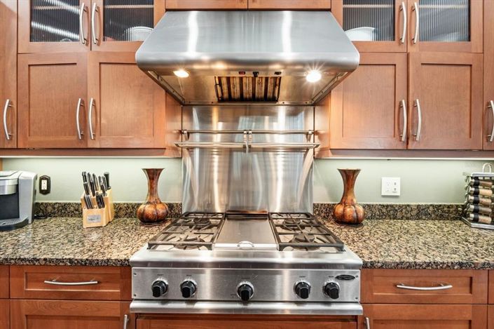 Image No.24-3 Bed Property for sale