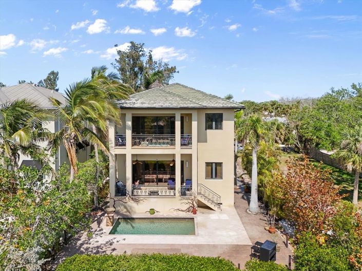 Image No.44-3 Bed Property for sale