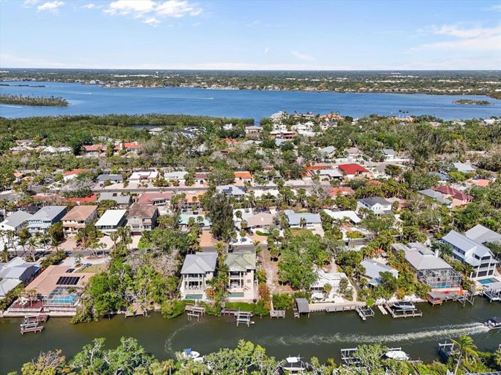 Image No.50-3 Bed Property for sale