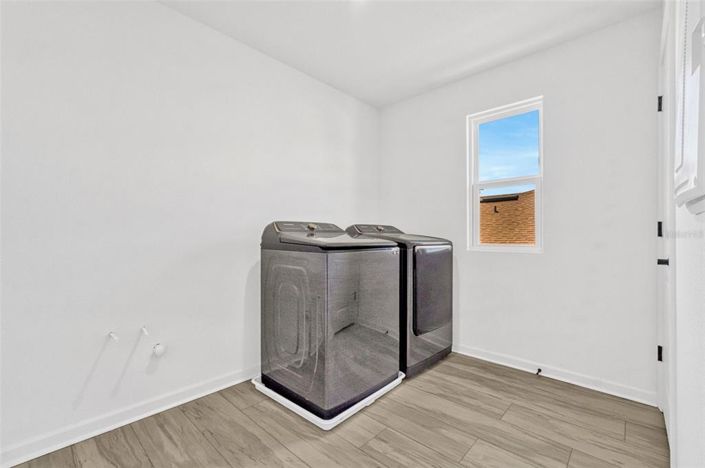 Image No.32-5 Bed Property for sale