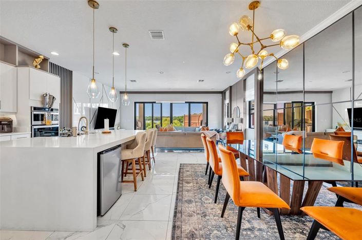 Image No.10-4 Bed Property for sale