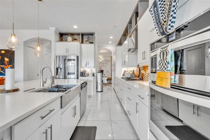 Image No.17-4 Bed Property for sale