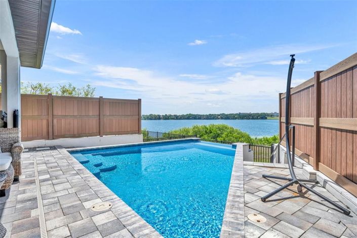 Image No.23-4 Bed Property for sale