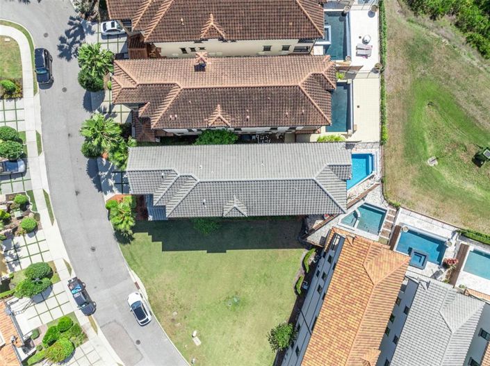 Image No.3-4 Bed Property for sale