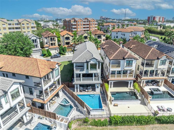 Image No.59-4 Bed Property for sale