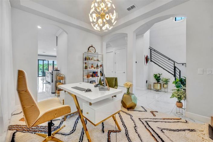 Image No.8-4 Bed Property for sale