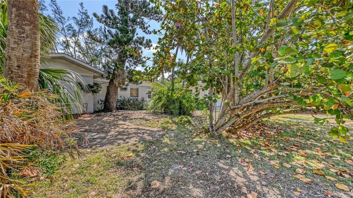 Image No.18-3 Bed Property for sale