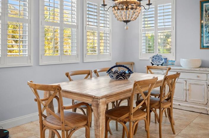 Image No.12-4 Bed Property for sale