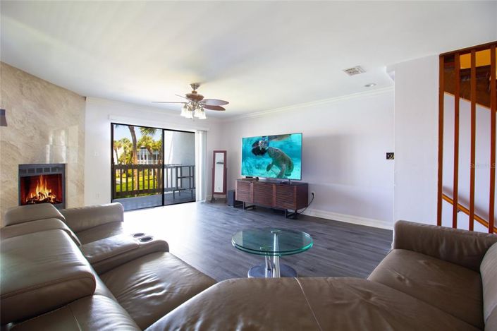 Image No.10-2 Bed Townhouse for sale