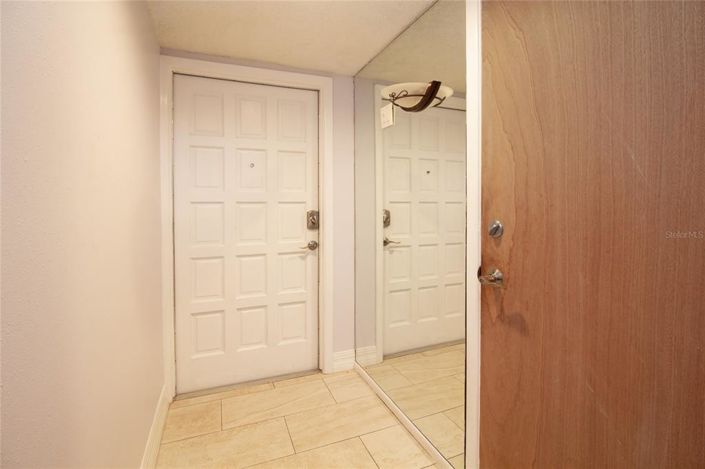 Image No.29-2 Bed Townhouse for sale