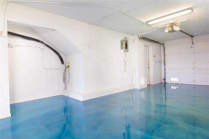 Image No.30-2 Bed Townhouse for sale