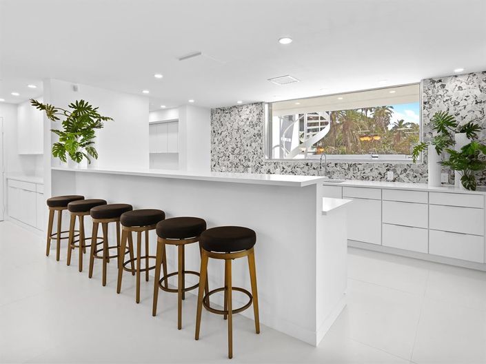 Image No.23-4 Bed Property for sale