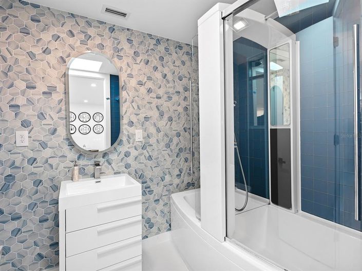 Image No.43-4 Bed Property for sale