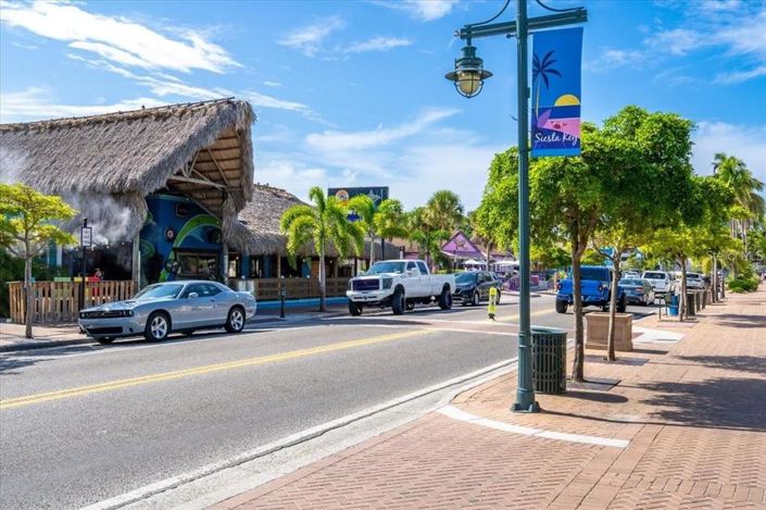 Image No.38-2 Bed Property for sale