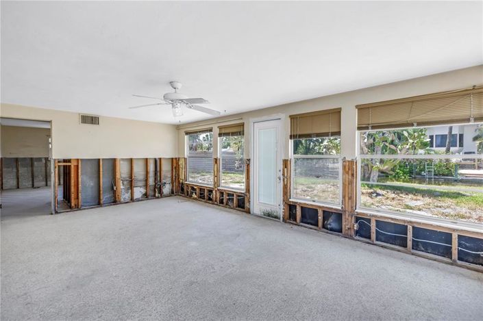 Image No.18-3 Bed Property for sale