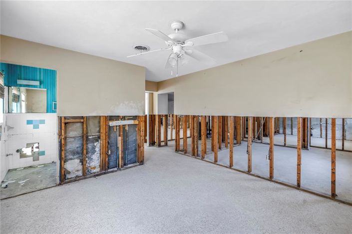 Image No.20-3 Bed Property for sale