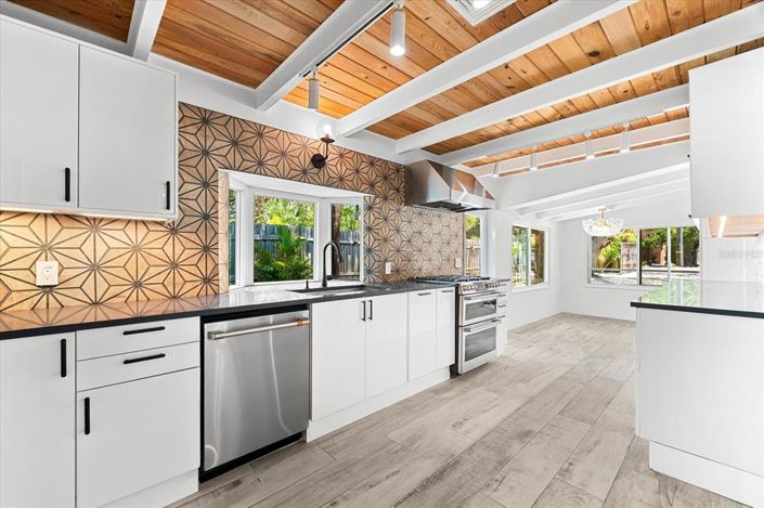 Image No.23-3 Bed Property for sale