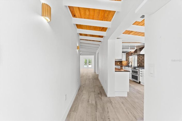 Image No.26-3 Bed Property for sale