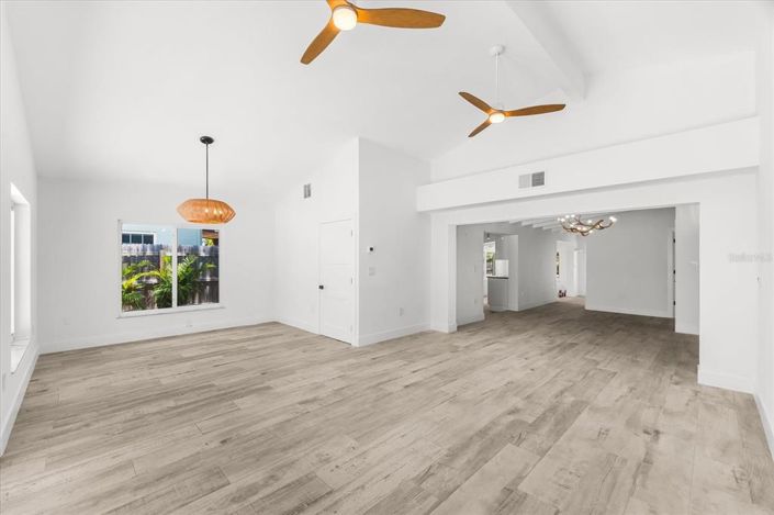 Image No.35-3 Bed Property for sale