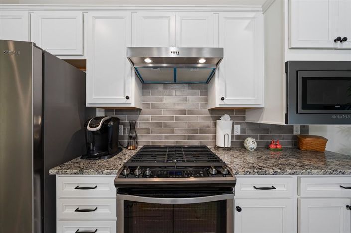 Image No.8-2 Bed Property for sale