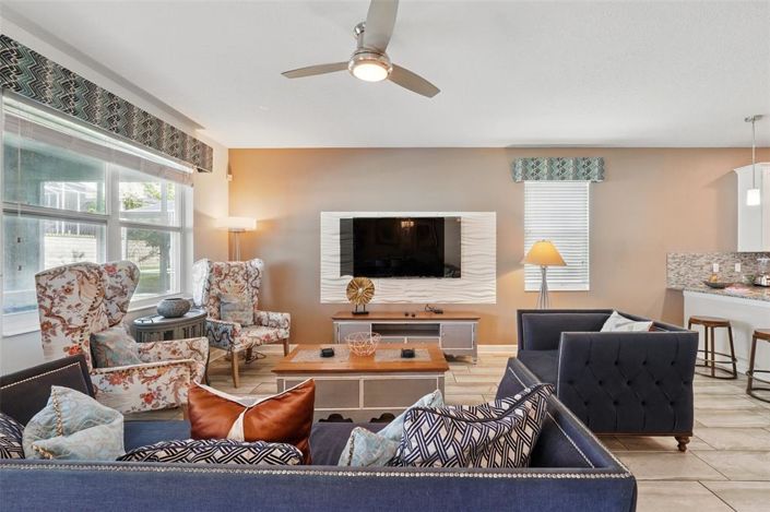 Image No.14-8 Bed Property for sale